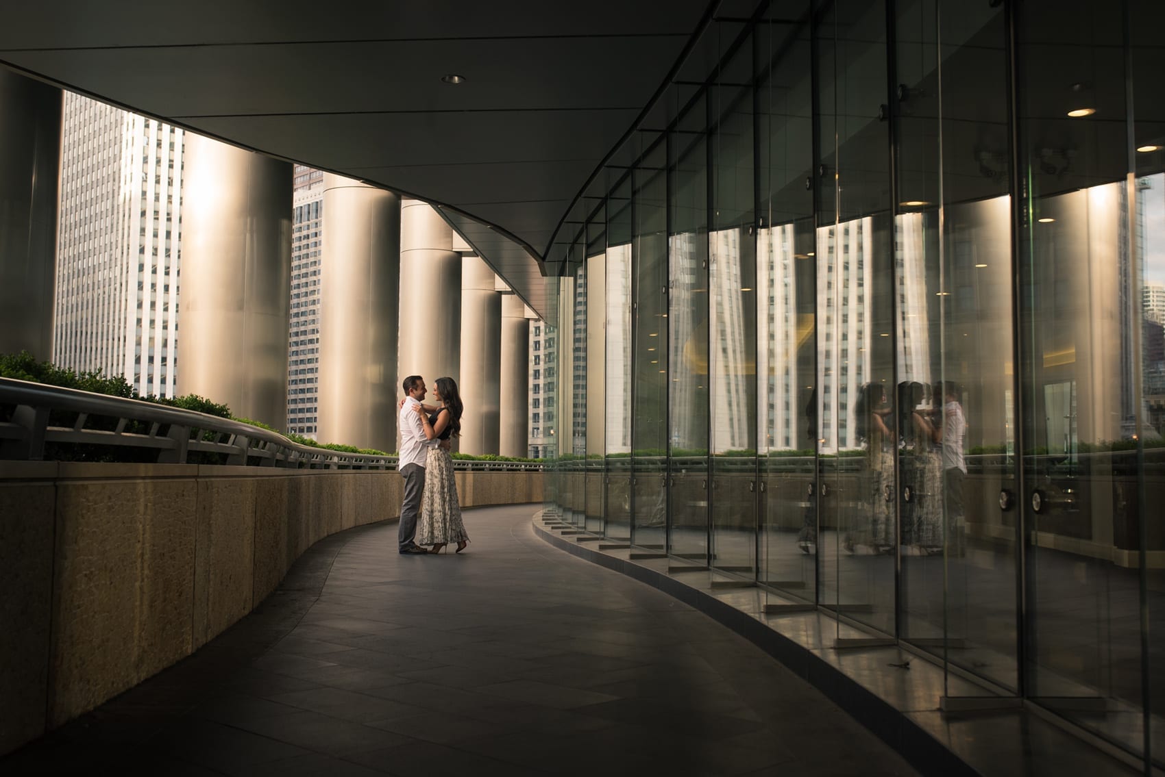 Thara Photo Chicago Engagement Photographer Trump Tower Wedding